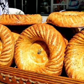 Torta piatta uzbeka